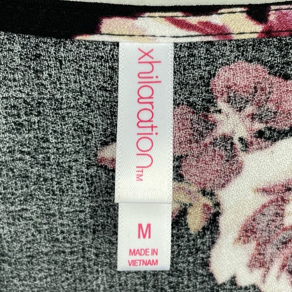 Xhilaration Black & Pink Floral V-Neck Cross Front Long Sleeve Blouse - Picture 7 of 8